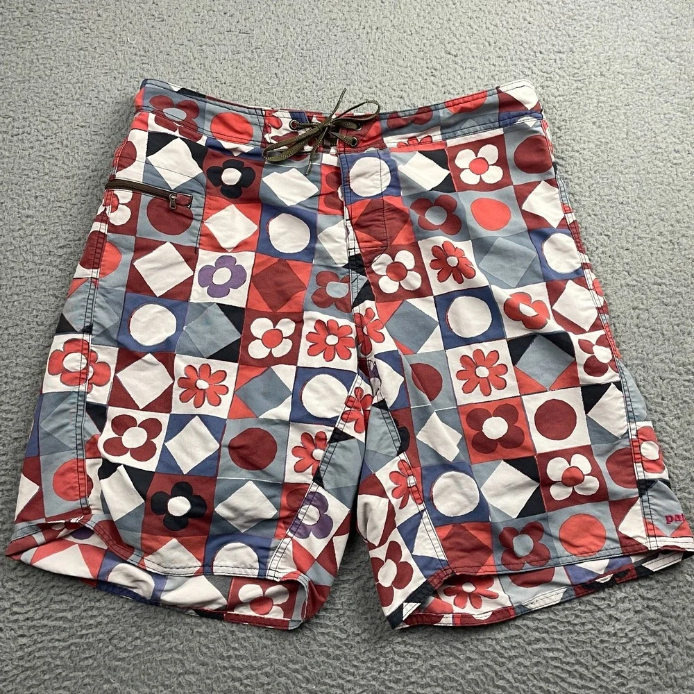 Patagonia Men's Wavefarer Board Shorts Trunks Size 34 Waist Retro Floral Y2K